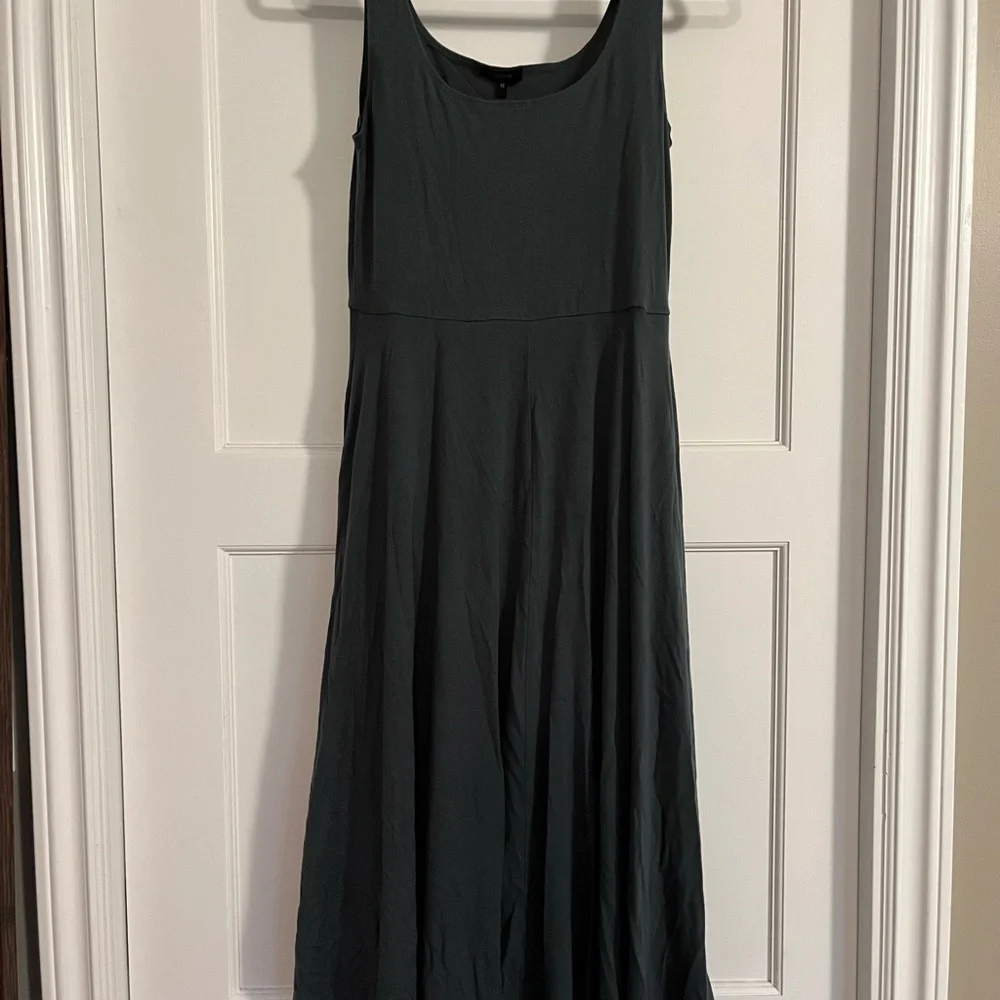 Quince Green Sleeveless Dress - Picture 3 of 4